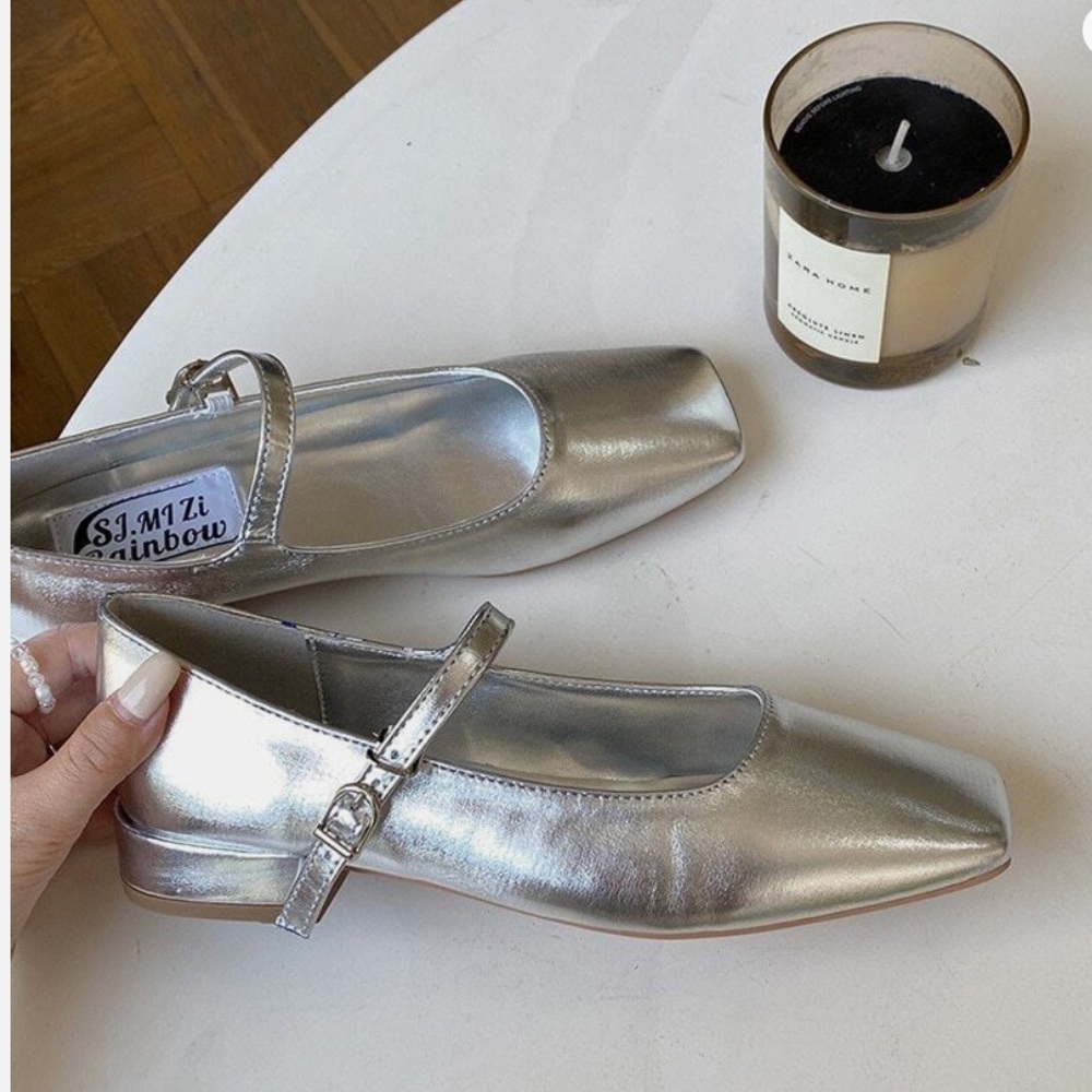Womens Flat Round Toe Metallic Mary Janes